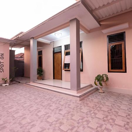 Spot On 1784 Tnc Residence Syariah ماتارام المظهر الخارجي الصورة
