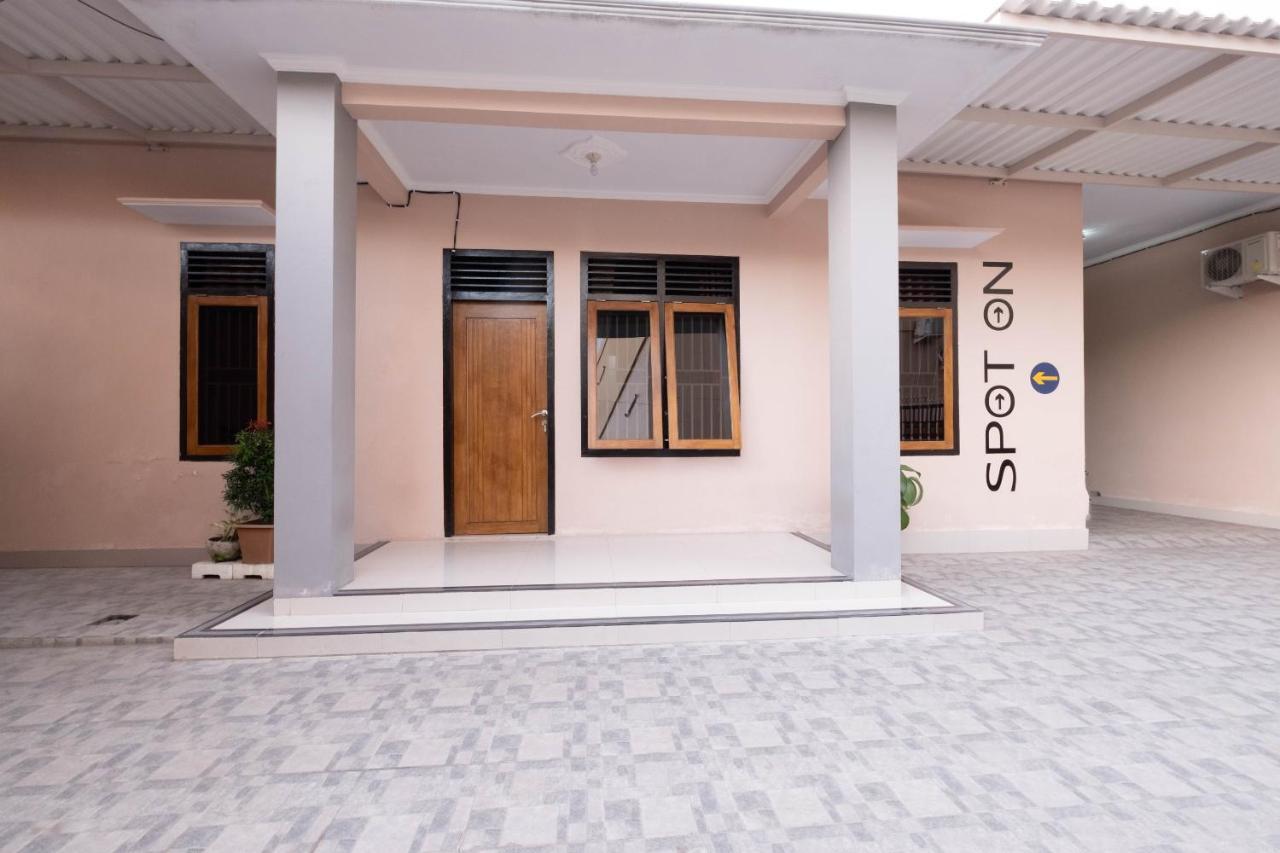Spot On 1784 Tnc Residence Syariah ماتارام المظهر الخارجي الصورة