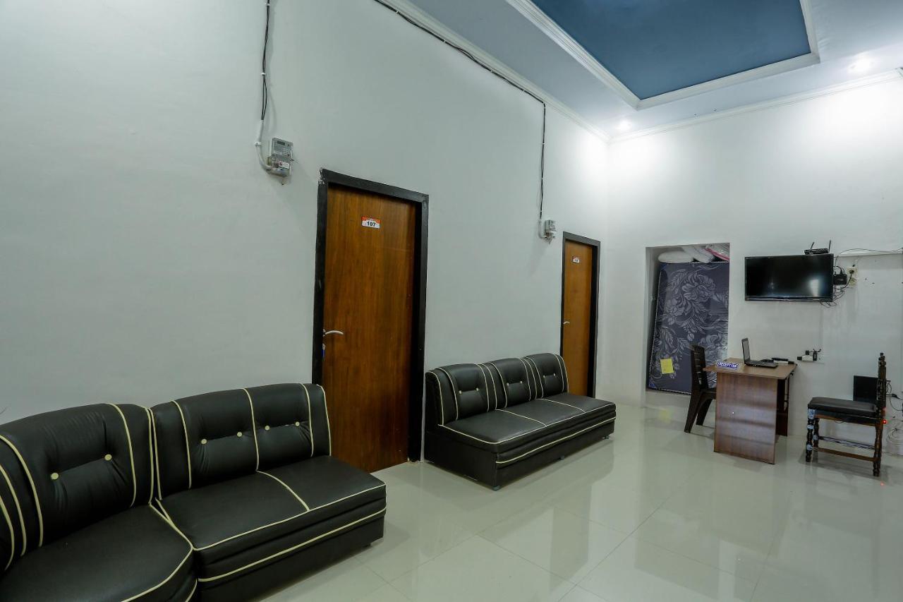 Spot On 1784 Tnc Residence Syariah ماتارام المظهر الخارجي الصورة