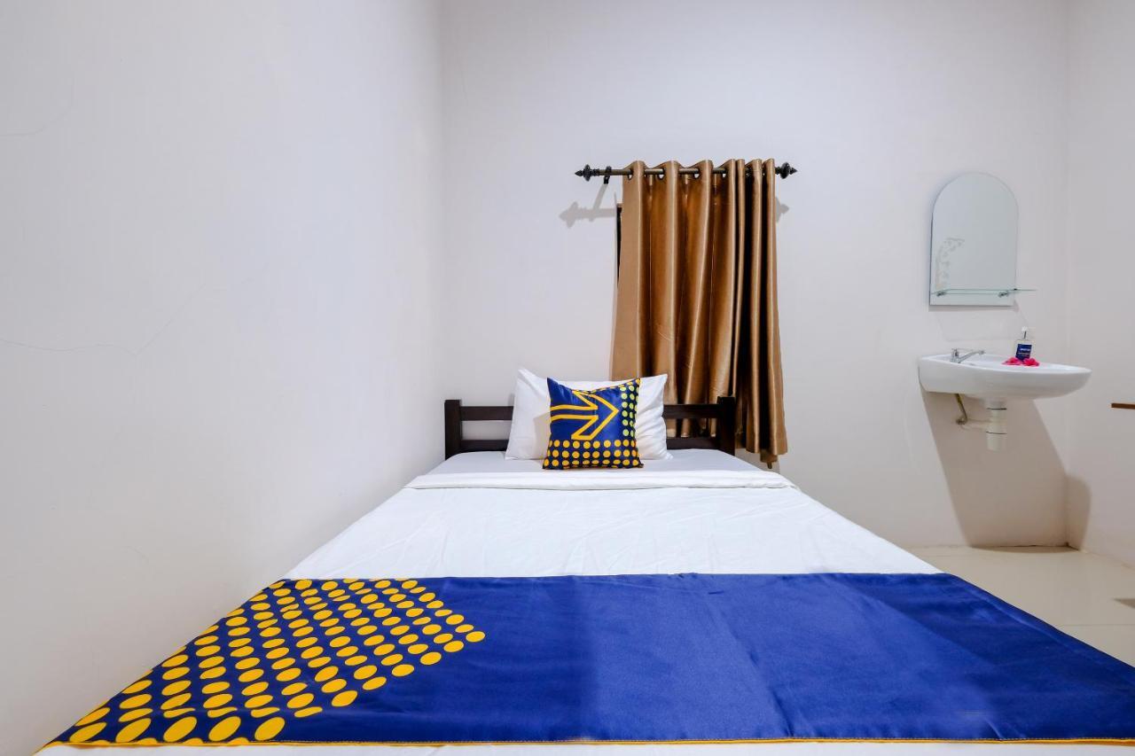 Spot On 1784 Tnc Residence Syariah ماتارام المظهر الخارجي الصورة