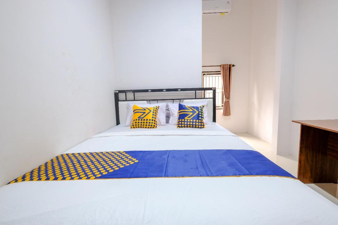 Spot On 1784 Tnc Residence Syariah ماتارام المظهر الخارجي الصورة