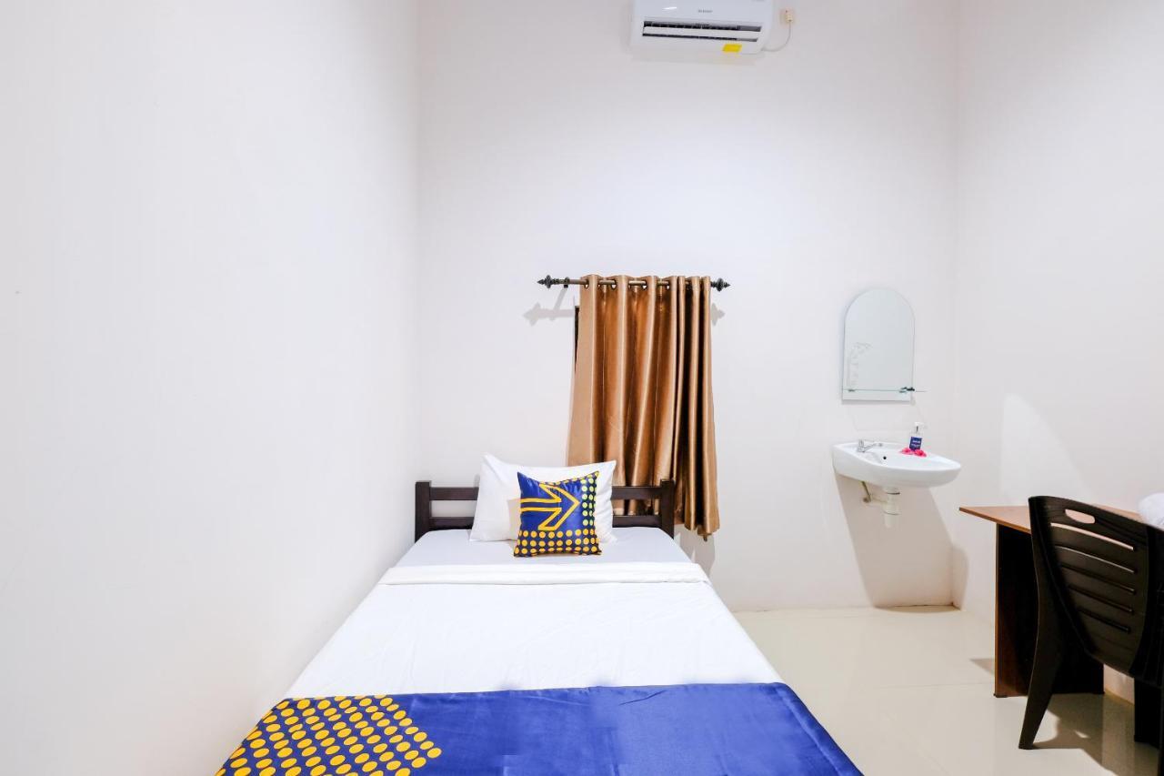 Spot On 1784 Tnc Residence Syariah ماتارام المظهر الخارجي الصورة