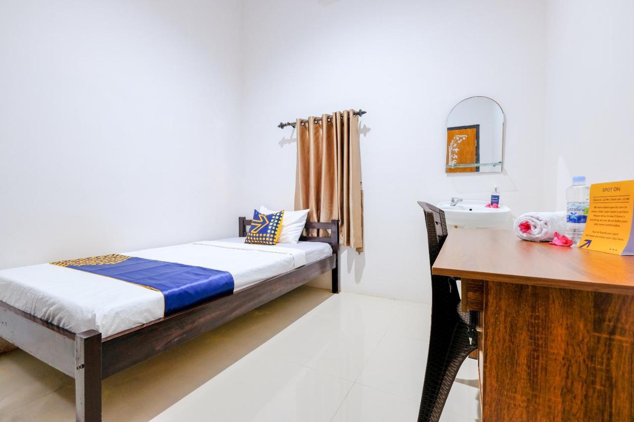Spot On 1784 Tnc Residence Syariah ماتارام المظهر الخارجي الصورة